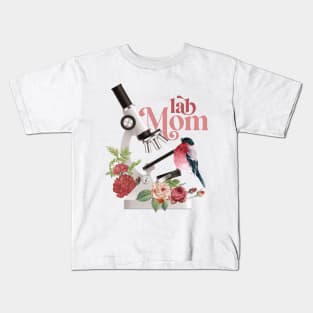 Lab Mom with a Microscope and Flowers scientist doctor biologist mommy Kids T-Shirt